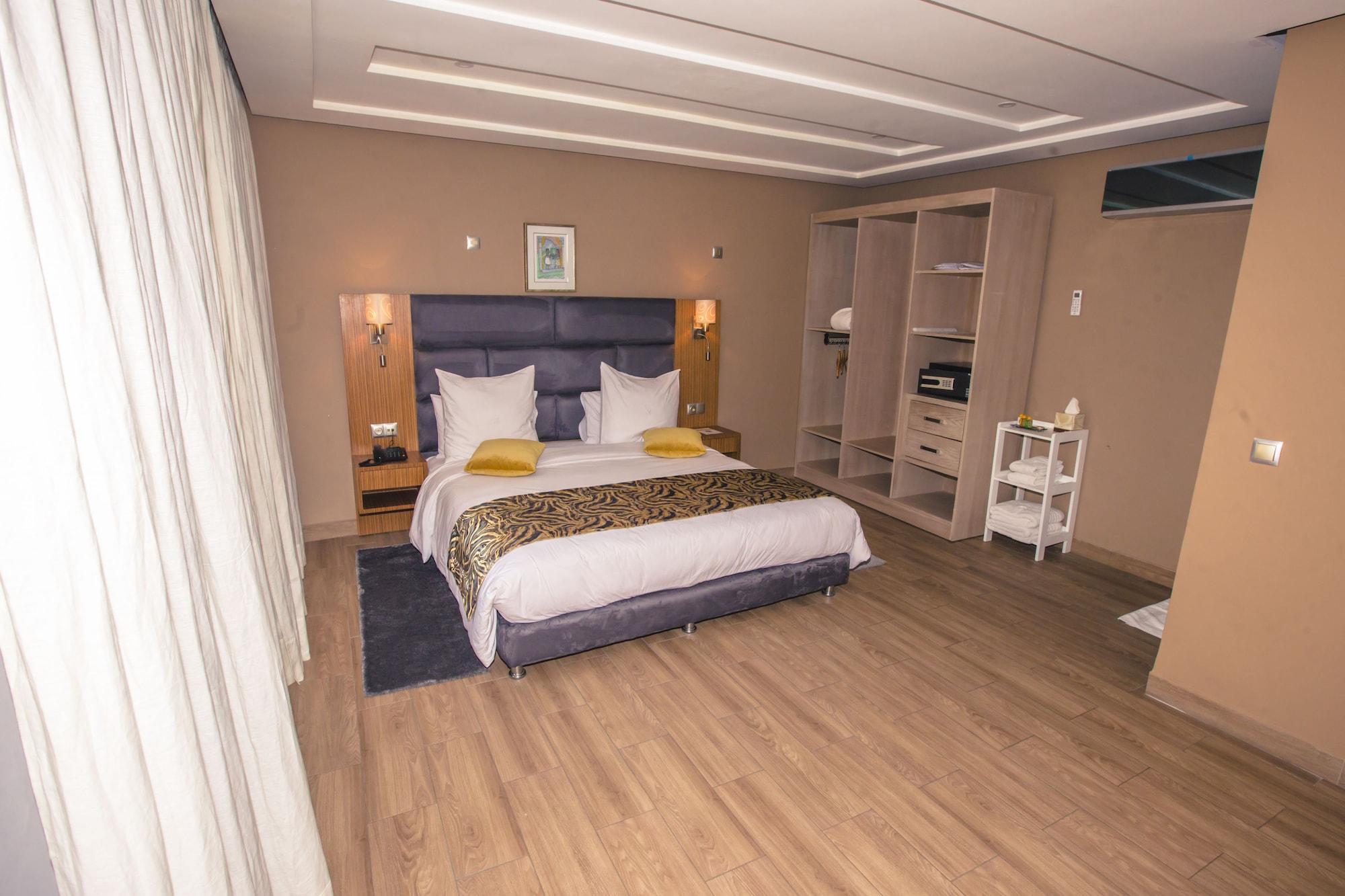 Hotel Down Town By Business&leisure 4*